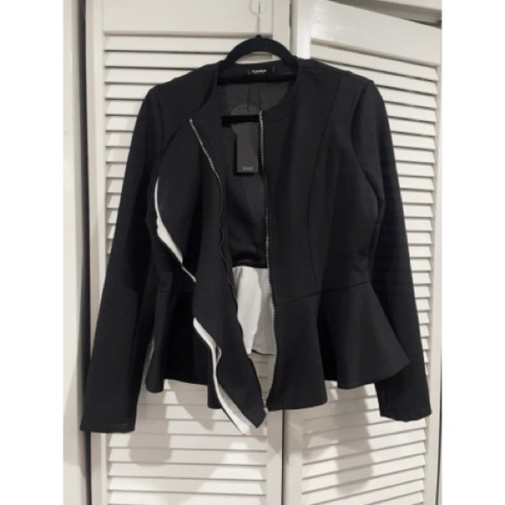 EXPRESS Black Peplum Ruffle Jacket - Picture 2 of 5
